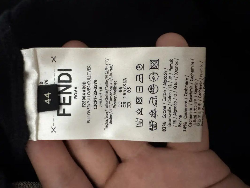 Fendi Fendi Black Cashmere Embroidered Logo Knit Top 0089 Size US S / EU 44-46 / 1 - 5 Thumbnail