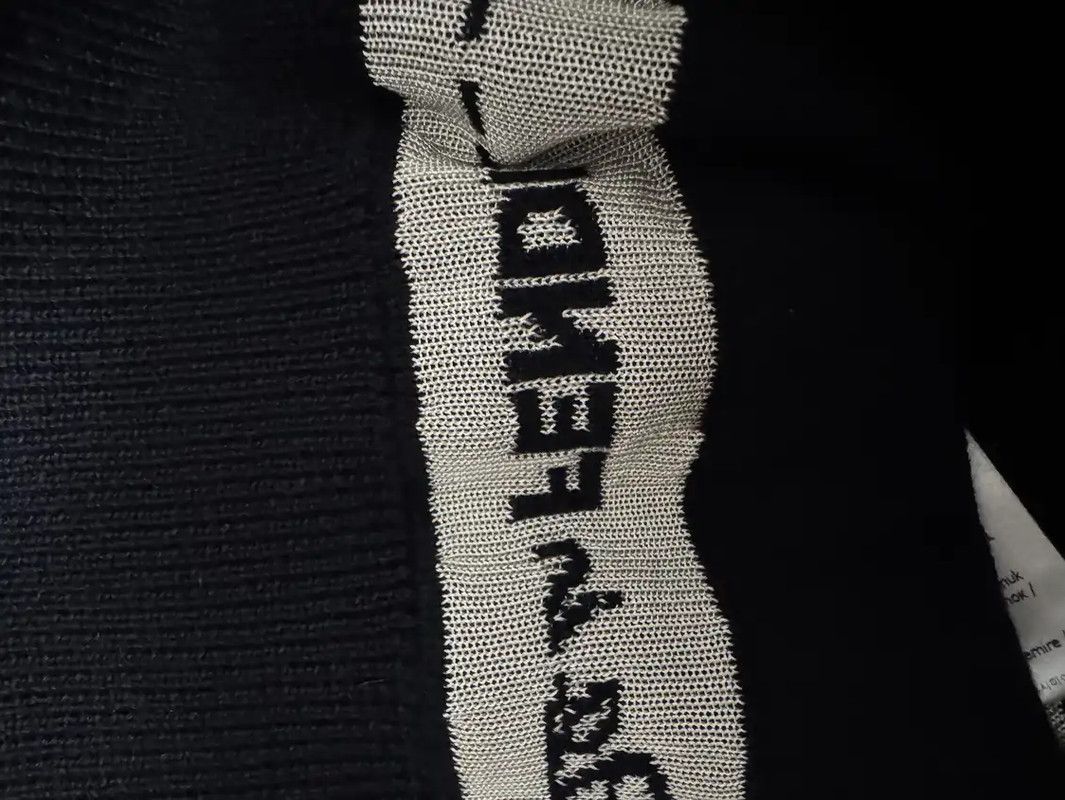 Fendi Fendi Black Cashmere Embroidered Logo Knit Top 0089 Size US S / EU 44-46 / 1 - 4 Thumbnail