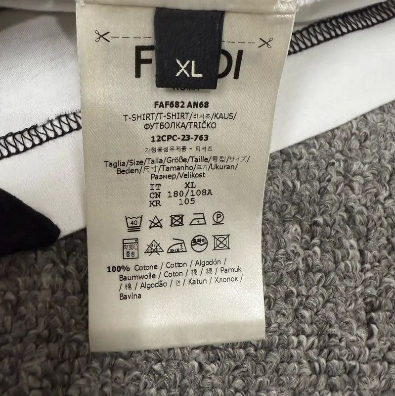 Fendi Fendi Color-Block Cotton Men's T-Shirt 0089 Size US XL / EU 56 / 4 - 4 Thumbnail
