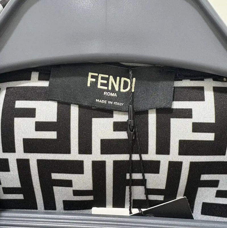 Fendi Fendi Black Nylon Men's Jacket with Logo Hood 0089 Size US L / EU 52-54 / 3 - 3 Thumbnail