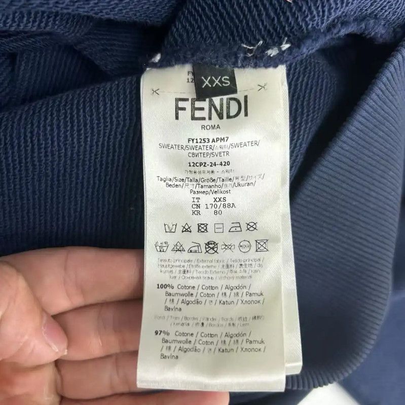 Fendi Fendi Cotton Hooded Sweatshirt in Dark Blue 0089 Size US XXS / EU 40 - 4 Thumbnail