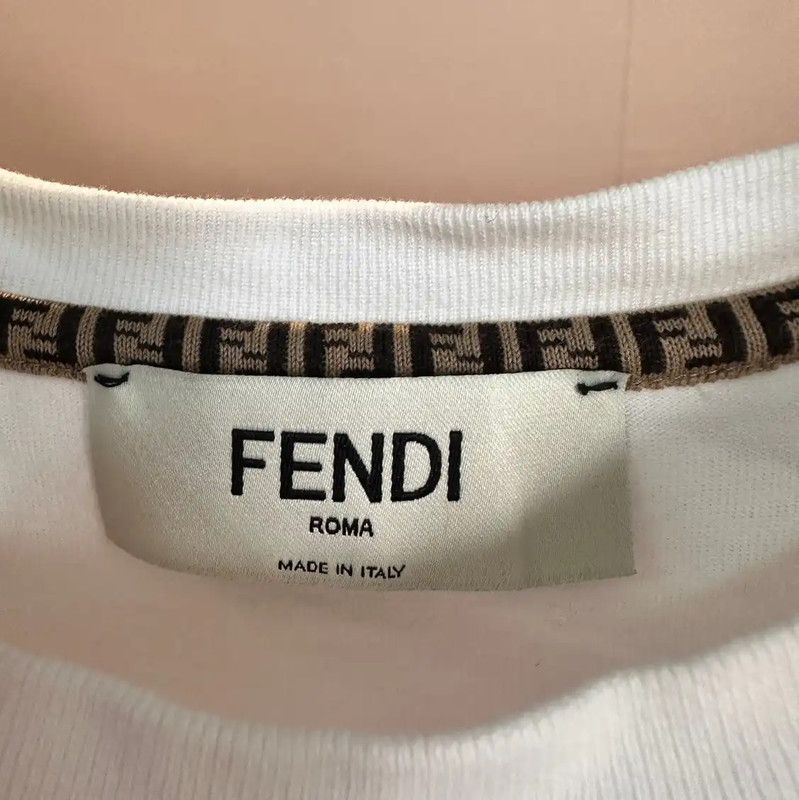 Fendi Fendi Women's Graphic Cotton T-Shirt M Size 0089 Size M / US 6-8 / IT 42-44 - 4 Thumbnail