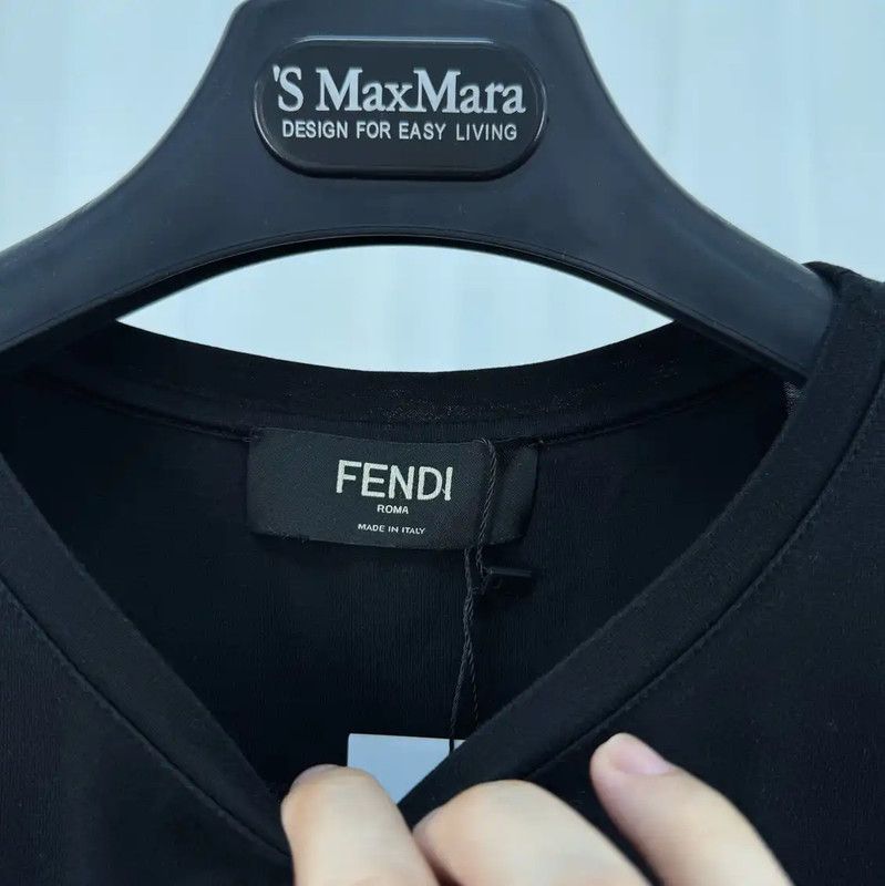 Fendi Fendi Black Long Sleeve T-Shirt with Embroidery 0089 Size S / US 4 / IT 40 - 6 Thumbnail