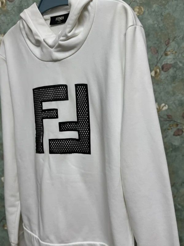 Fendi Fendi Women's White Cotton Hoodie Sweatshirt 0089 Size M / US 6-8 / IT 42-44 - 3 Thumbnail
