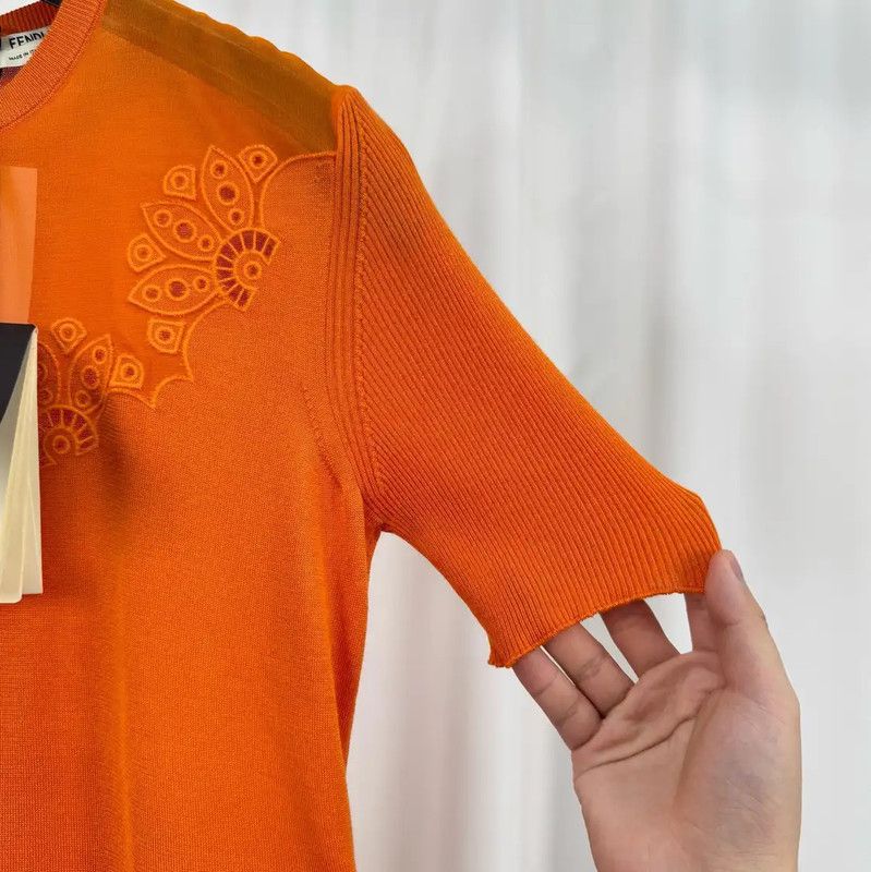 Fendi Fendi Summer Orange Embroidered Knit T-shirt 0089 Size M / US 6-8 / IT 42-44 - 4 Thumbnail