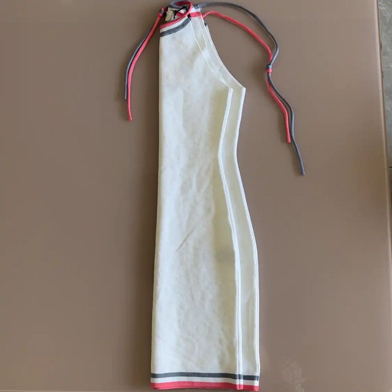 Fendi Fendi Sleeveless Knit Dress in White 0089 Size XS / US 0-2 / IT 36-38 - 3 Thumbnail