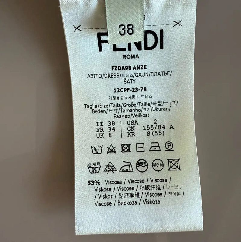 Fendi Fendi Sleeveless Knit Dress in White 0089 Size XS / US 0-2 / IT 36-38 - 5 Thumbnail