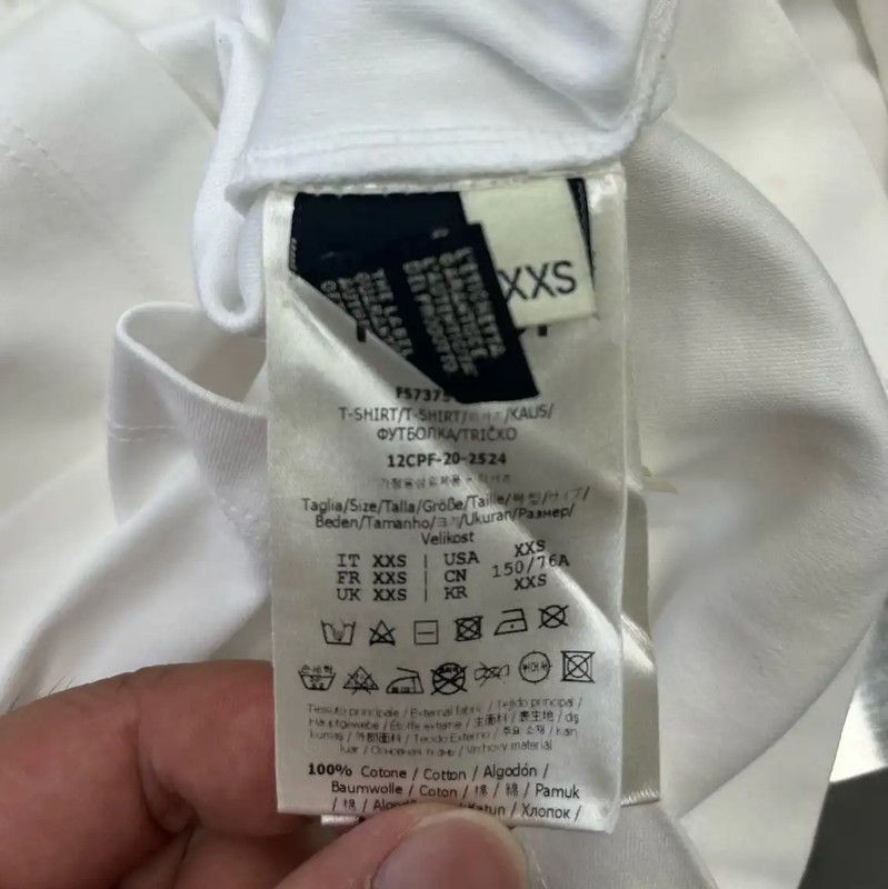 Fendi Fendi Women's White T-Shirt with Pocket Design 0089 Size XXS / US 00 / IT 34 - 4 Thumbnail