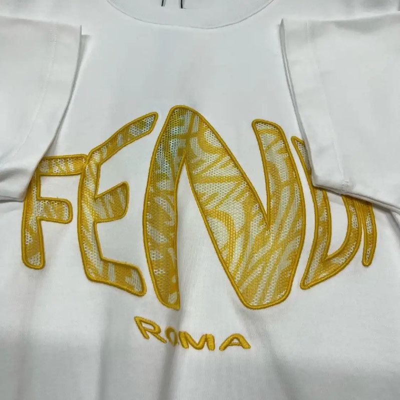 Fendi Fendi Women's Cotton T-Shirt in White 0089 Size M / US 6-8 / IT 42-44 - 5 Thumbnail