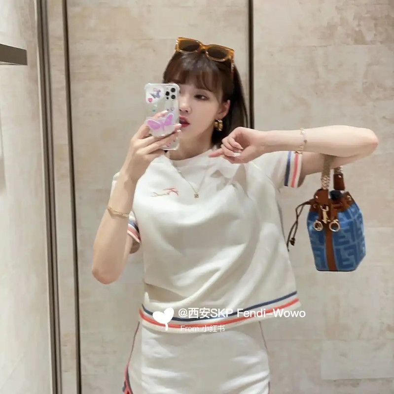 Fendi Fendi White Cotton Embroidered Short Sleeve T-Shirt 0089 Size XS / US 0-2 / IT 36-38 - 8 Thumbnail