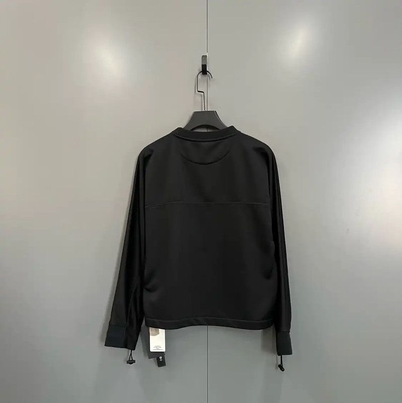 Fendi Fendi Women's Black Long Sleeve Cropped Sweatshirt 0089 Size L / US 10 / IT 46 - 3 Thumbnail