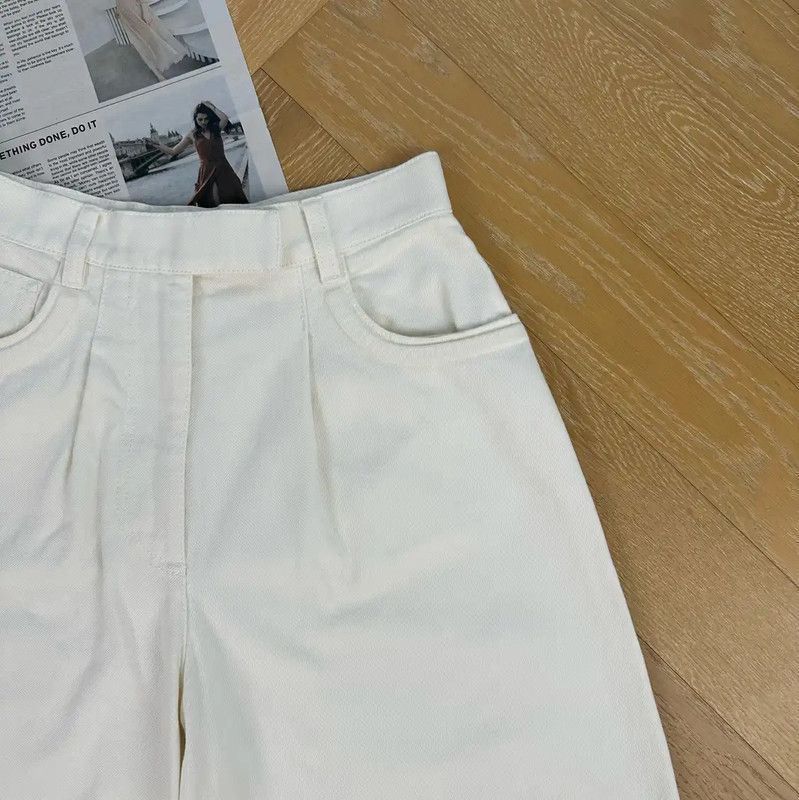 Fendi Fendi Women's White Shorts Size S 0089 Size 23" - 4 Thumbnail