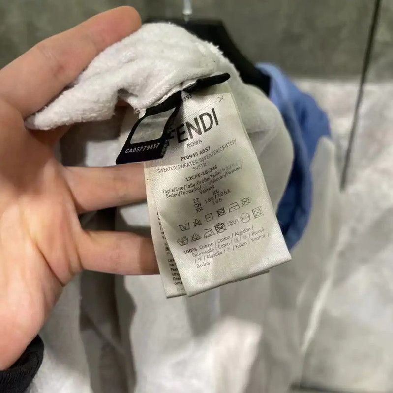 Fendi Fendi Women's XL White Cotton Hoodie Sweatshirt 0089 Size XL / US 12-14 / IT 48-50 - 3 Thumbnail