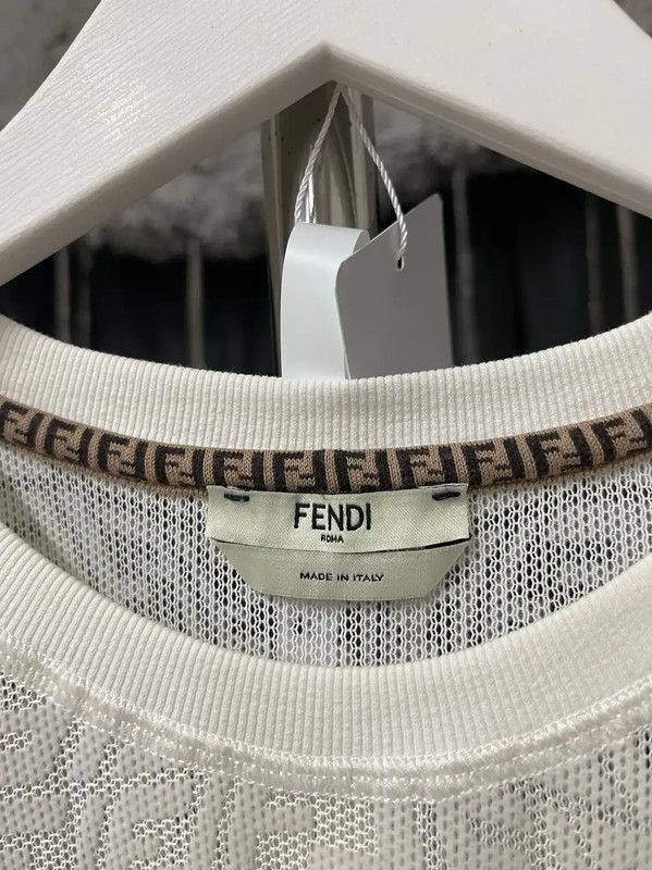 Fendi Fendi White Short Sleeve T-Shirt for Women 0089 Size XS / US 0-2 / IT 36-38 - 5 Thumbnail