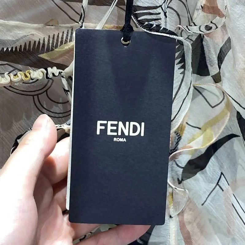 Fendi Fendi White Silk Women's Cardigan 0089 Size S / US 4 / IT 40 - 6 Thumbnail