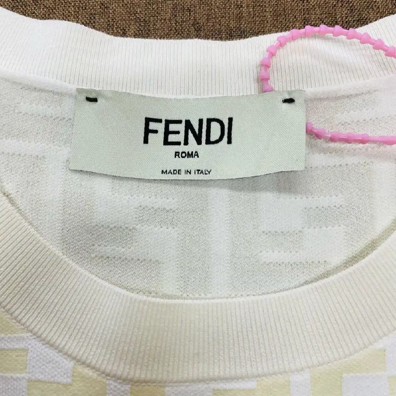 Fendi Fendi Yellow Nylon Women's T-Shirt 0089 Size L / US 10 / IT 46 - 2 Thumbnail