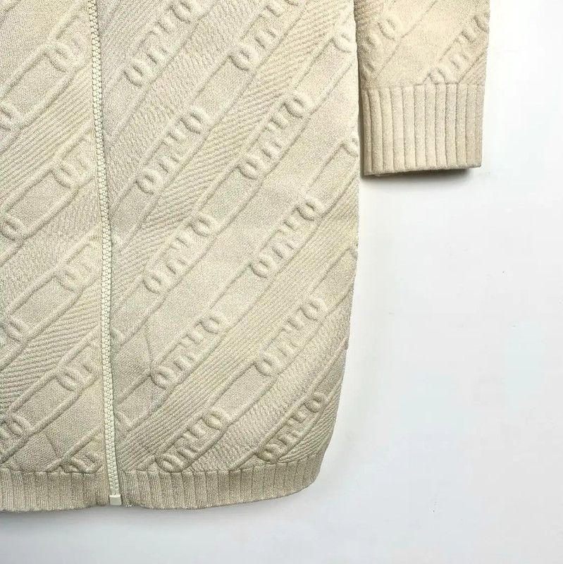 Fendi Fendi Cream Knit Long Sleeve Sweater 0089 Size XS / US 0-2 / IT 36-38 - 4 Thumbnail