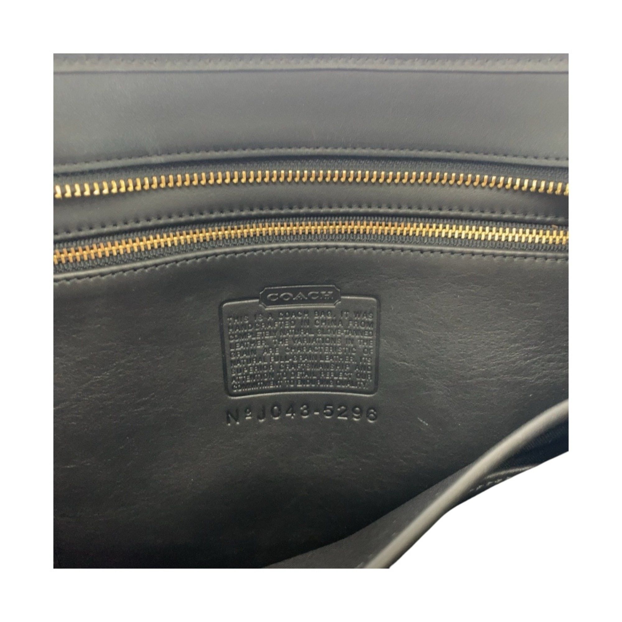 Coach COACH Old Coach 5296 Black Leather Shoulder Bag with Gold Hardware, 2-Way Handbag for Women Size ONE SIZE - 4 Thumbnail