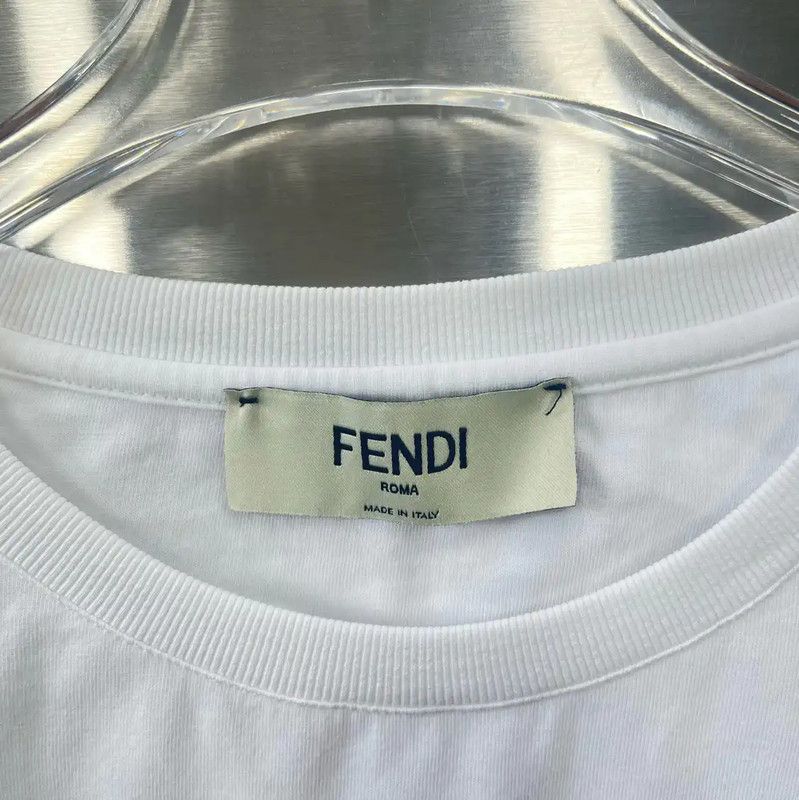 Fendi Fendi White XS Women’s T-Shirt with Pocket 0089 Size XS / US 0-2 / IT 36-38 - 3 Thumbnail