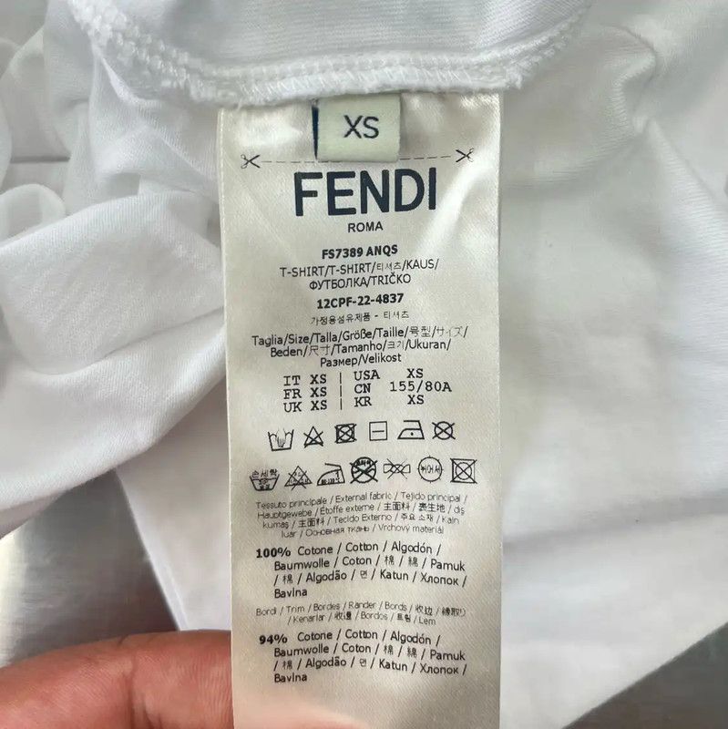Fendi Fendi White XS Women’s T-Shirt with Pocket 0089 Size XS / US 0-2 / IT 36-38 - 4 Thumbnail