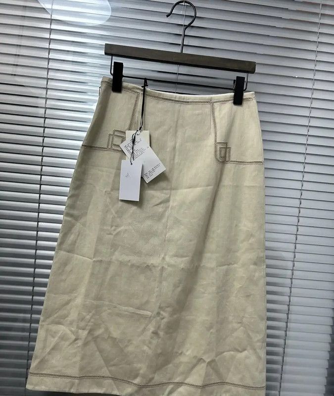 Fendi Fendi Logo Midi Skirt in Beige Linen Blend 0089 Size 26" / US 2 / IT 38 - 2 Thumbnail