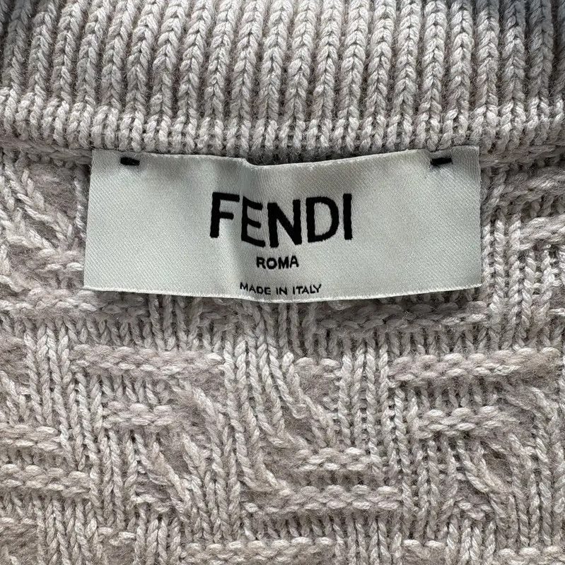Fendi Fendi Short-Sleeve Knit Sweater in Cream 0089 Size S / US 4 / IT 40 - 3 Thumbnail