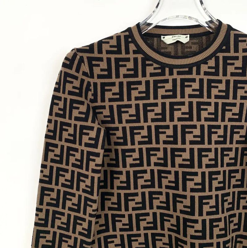Fendi FENDI Brown Knit Sweater in XS Size 0089 Size XS / US 0-2 / IT 36-38 - 3 Thumbnail