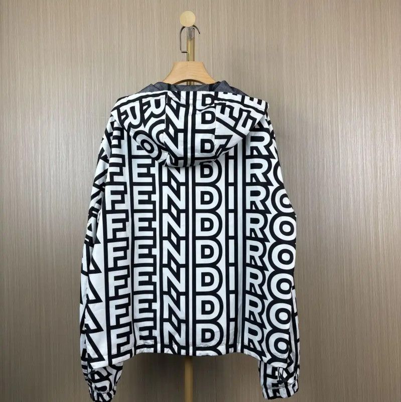 Fendi Fendi XL Colorful Nylon Women's Jacket 0089 Size XL / US 12-14 / IT 48-50 - 2 Thumbnail