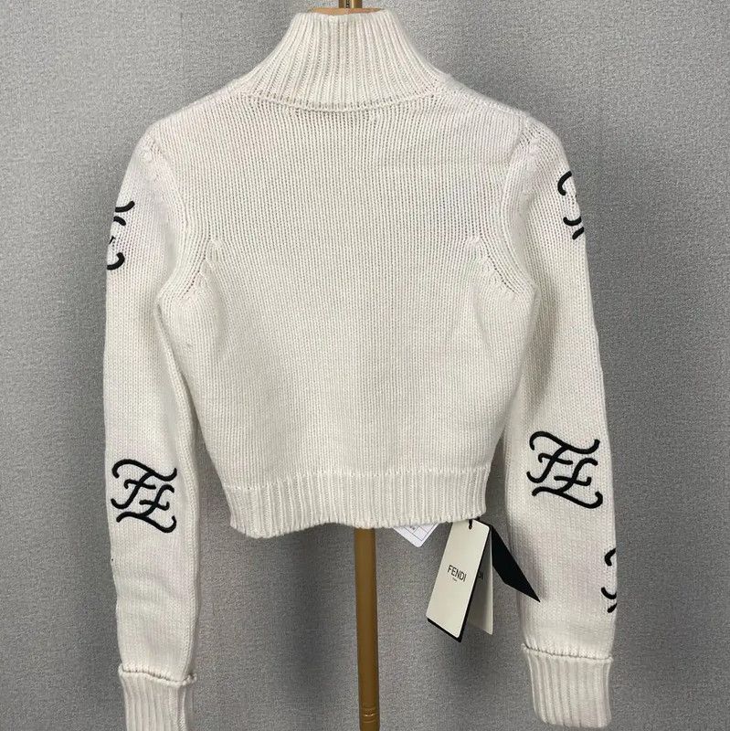Fendi Fendi White Wool Knit Sweater for Women 0089 Size XS / US 0-2 / IT 36-38 - 2 Thumbnail
