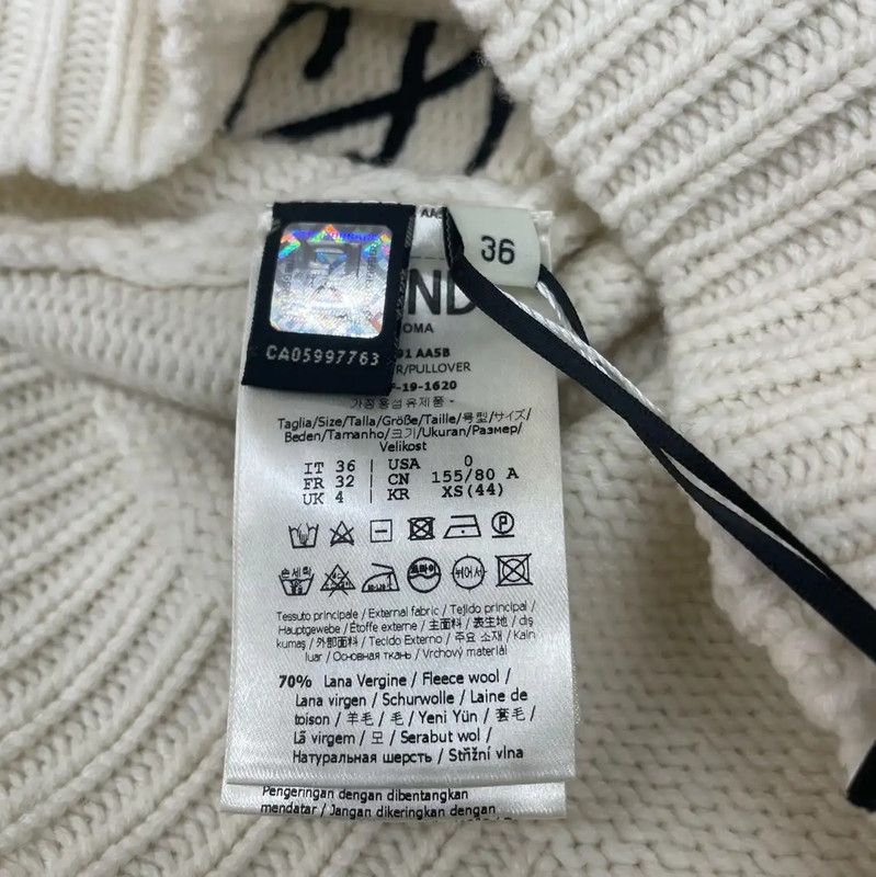 Fendi Fendi White Wool Knit Sweater for Women 0089 Size XS / US 0-2 / IT 36-38 - 4 Thumbnail