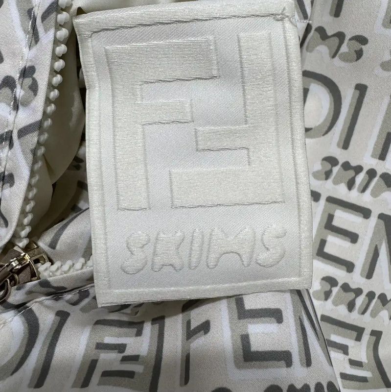 Fendi Fendi Cropped Jacket in Beige Polyester 0089 Size M / US 6-8 / IT 42-44 - 8 Thumbnail