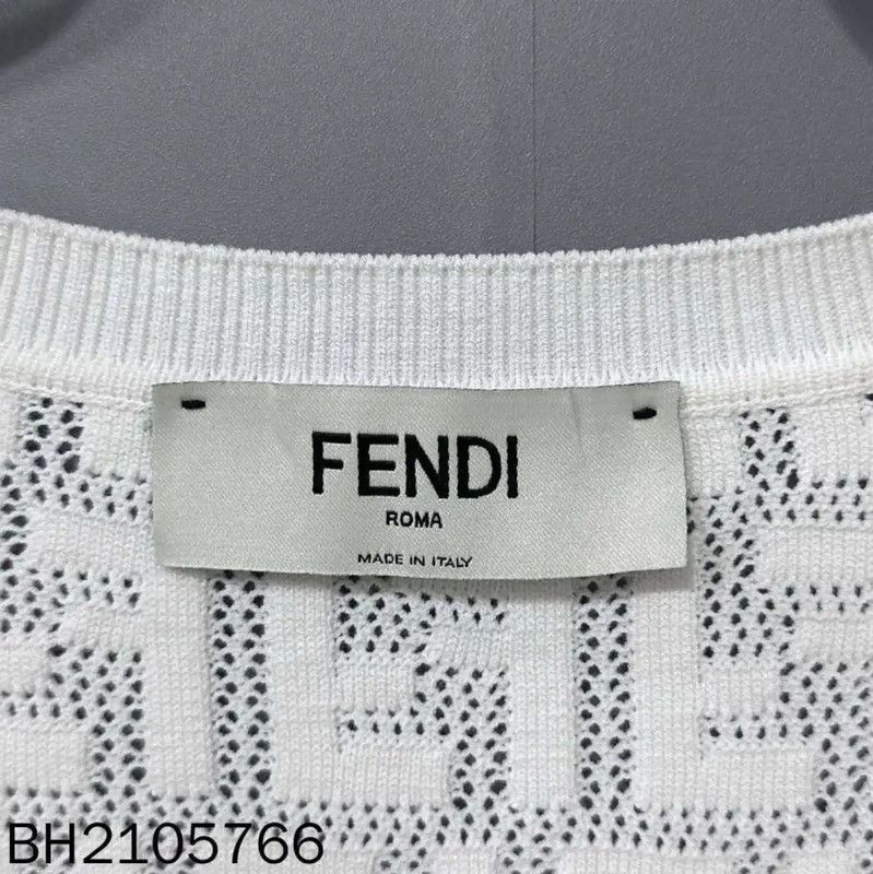 Fendi Fendi White Knitted Cardigan and Top Set 0089 Size ONE SIZE - 9 Thumbnail