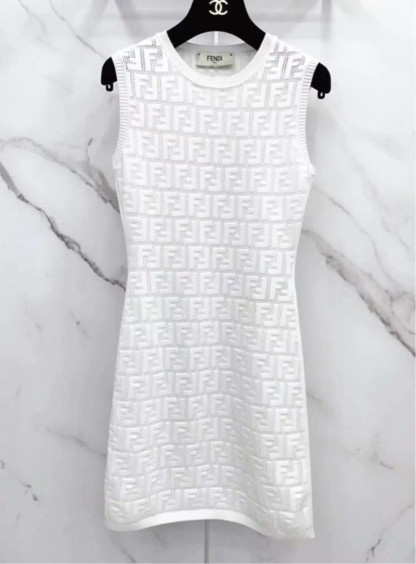 Fendi Fendi Sleeveless White Dress Size S 0089 Size S / US 4 / IT 40 - 4 Thumbnail