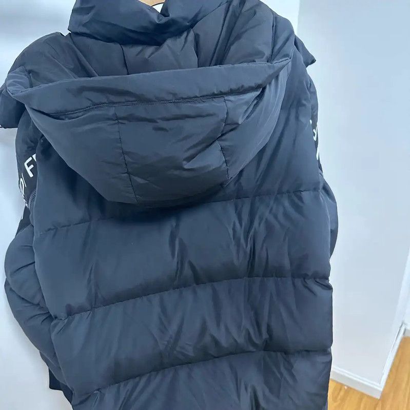 Fendi Fendi Women's Black Down Jacket with Logo 0089 Size L / US 10 / IT 46 - 2 Thumbnail