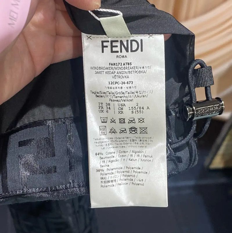 Fendi Fendi Cropped Black Cotton Jacket for Women 0089 Size M / US 6-8 / IT 42-44 - 4 Thumbnail