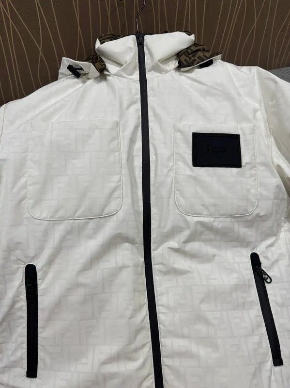 Fendi Fendi Women's White Down Jacket Size S 0089 Size S / US 4 / IT 40 - 3 Thumbnail