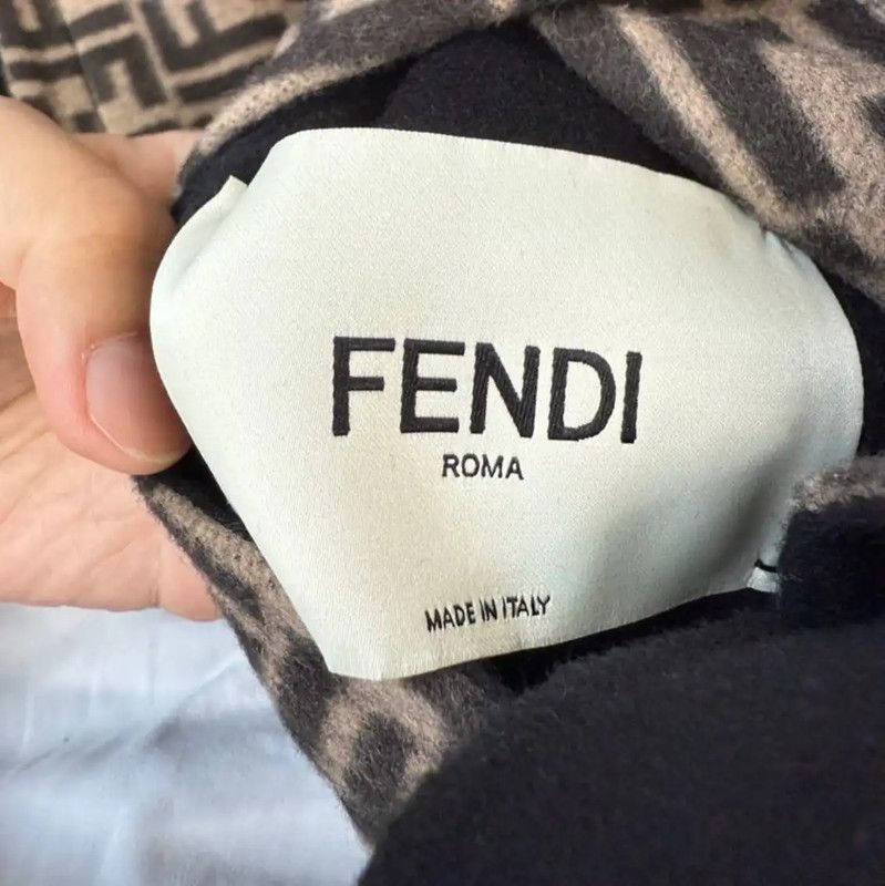 Fendi Fendi Women's Black Wool Jacket with Hood 0089 Size L / US 10 / IT 46 - 5 Thumbnail