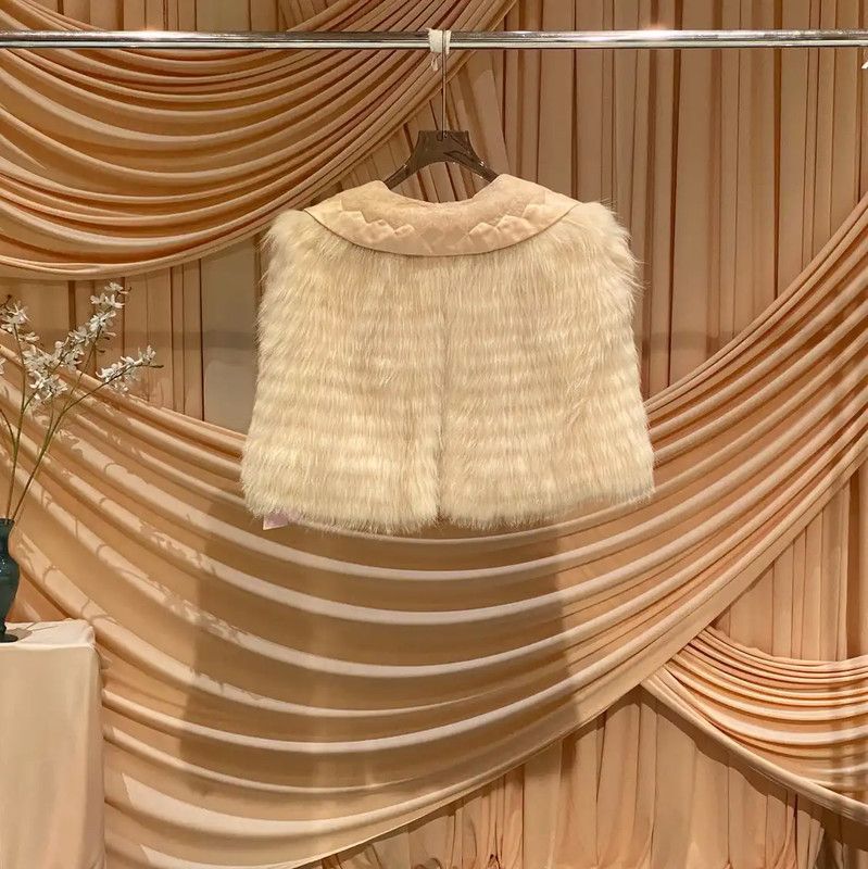 Fendi Fendi Cream Faux Fur Women's Jacket 0089 Size ONE SIZE - 2 Thumbnail