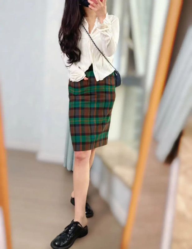 Yves Saint Laurent YSL Green Wool Women's Short Skirt 0089 Size 23" - 2 Thumbnail