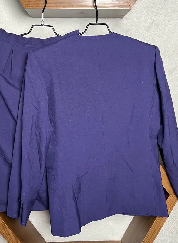 Yves Saint Laurent Yves Saint Laurent Purple Wool Cardigan for Women 0089 Size S / US 4 / IT 40 - 7 Thumbnail