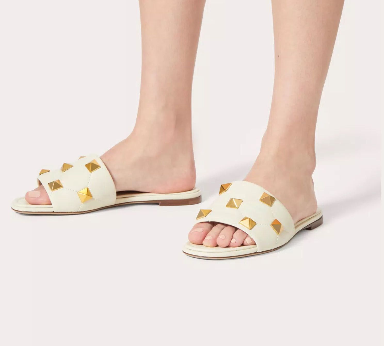 Valentino Valentino Roman Stud Slide Sandals SIZE 37 Size ONE SIZE - 4 Thumbnail