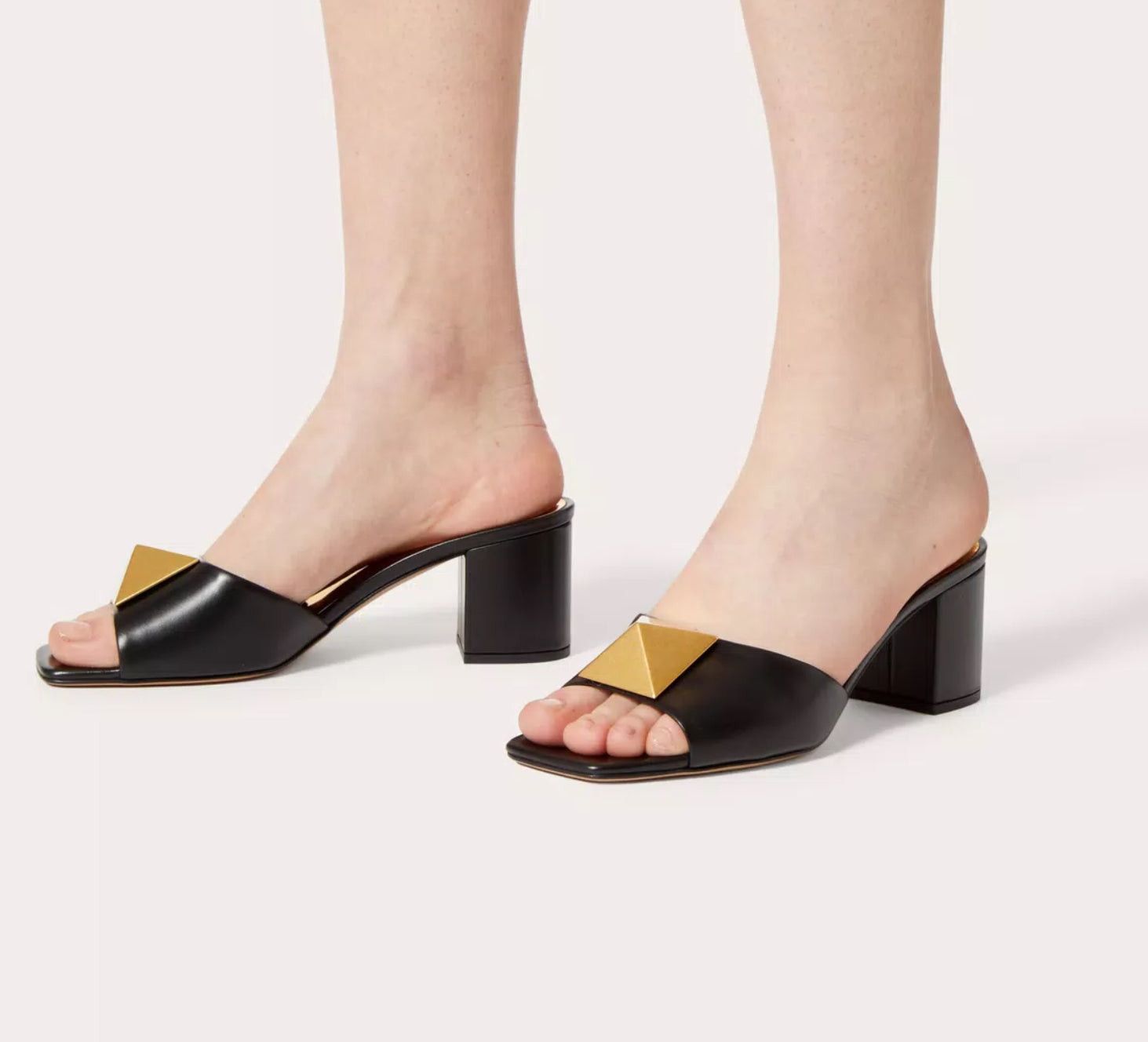 Valentino Valentino One Stud Slide Sandals SIZE 38 Size ONE SIZE - 4 Thumbnail