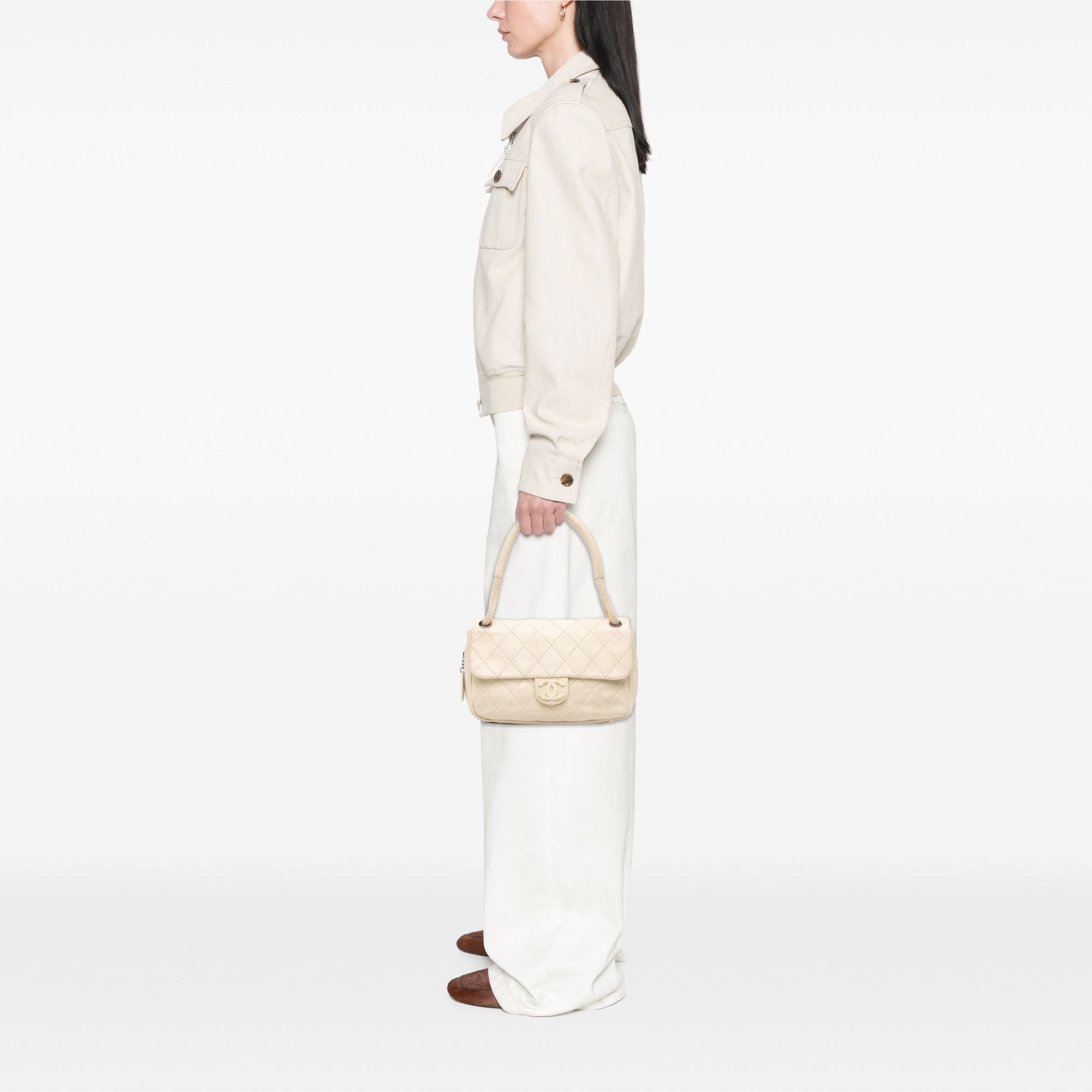 Chanel Chanel Quilted Calfskin Expandable Zip Yacht Flap Size ONE SIZE - 11 Thumbnail