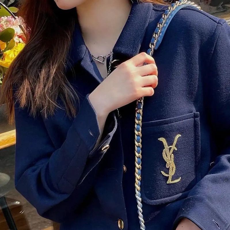 Yves Saint Laurent YSL Wool Jacket in Navy for Women 0089 Size M / US 6-8 / IT 42-44 - 6 Thumbnail