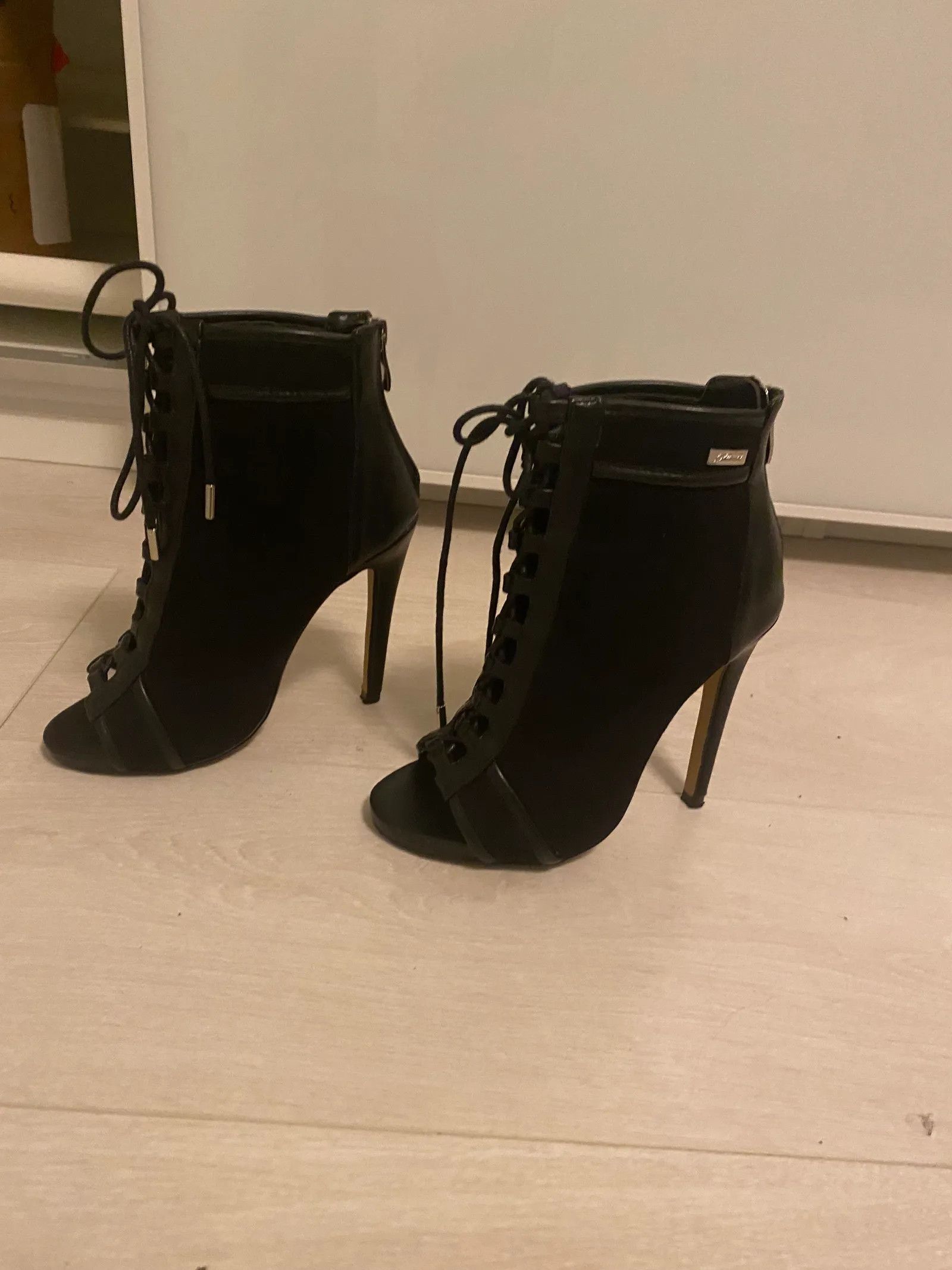 Guess Guess FLNAY1-ELE09 Heels Size US 6 / IT 36 - 3 Thumbnail