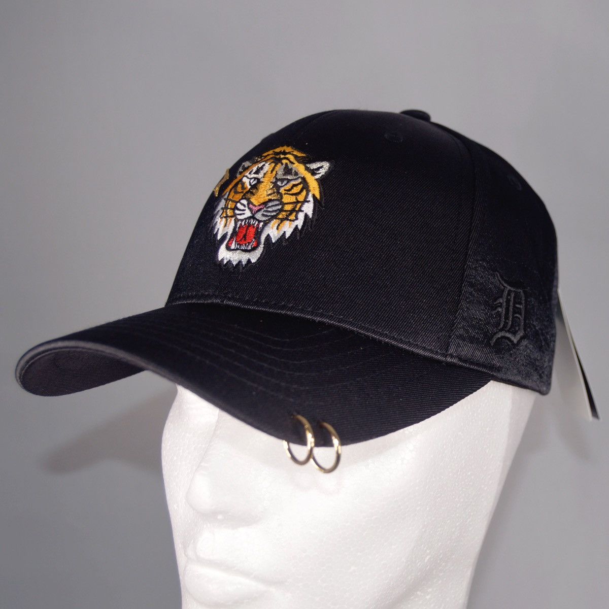 MLB Detroit Tigers Korean MLB Adjustable Hat Cap Size ONE SIZE - 4 Thumbnail