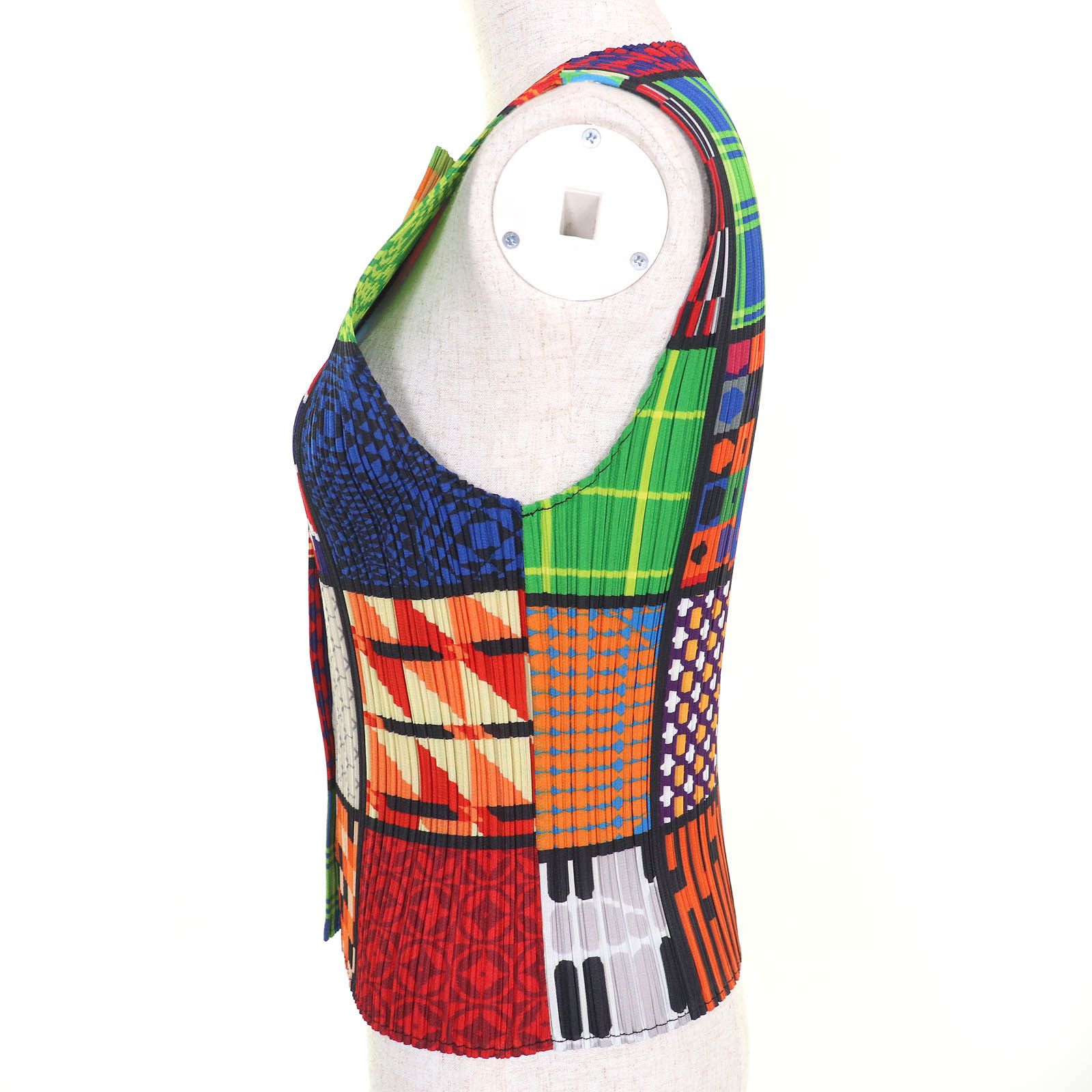 Issey Miyake Issey Miyake PLEATS PLEASE Best All-over print Sleeveless T-shirt Others Tops PP64-JE221 DUTY FREE for USA Size ONE SIZE - 2 Thumbnail