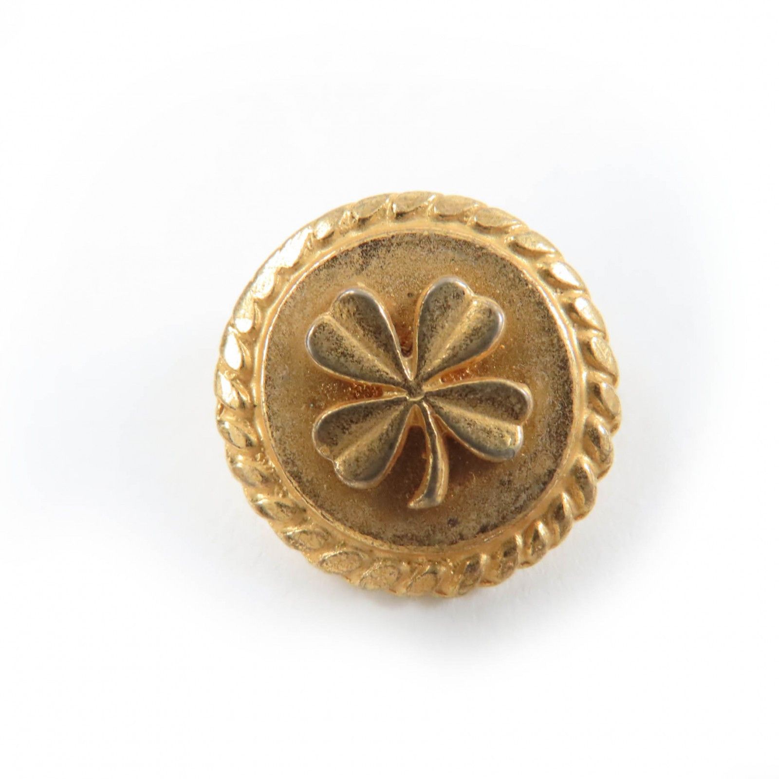 Chanel Chanel Chanel Clover Button Set Accessories Set Metal Other DUTY FREE for USA Size ONE SIZE - 3 Thumbnail