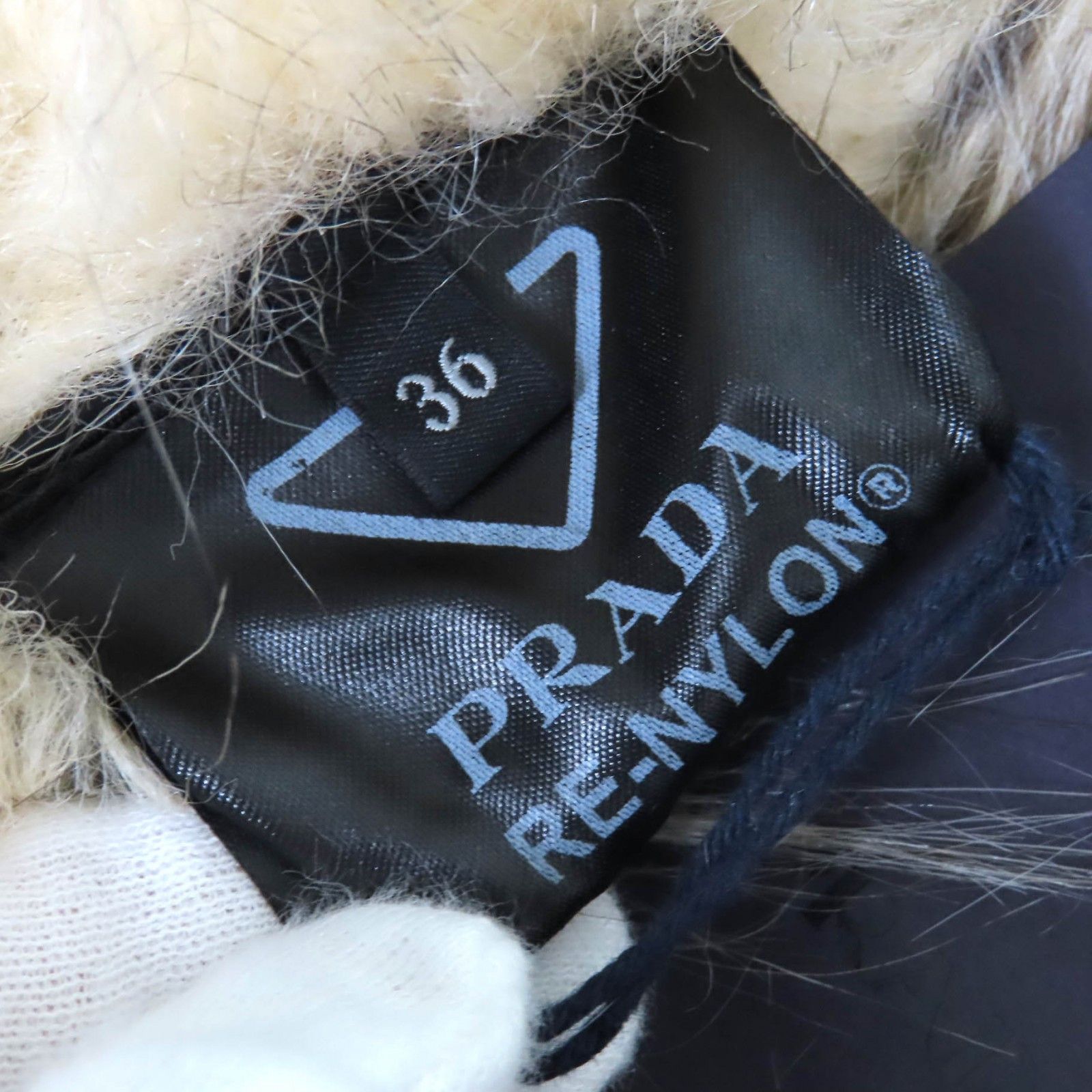Prada Prada Prada Triangle logo pouch RE-NYLON Fur Hooded Coat Others Outerwear 29Y995 DUTY FREE for USA Size ONE SIZE - 7 Thumbnail