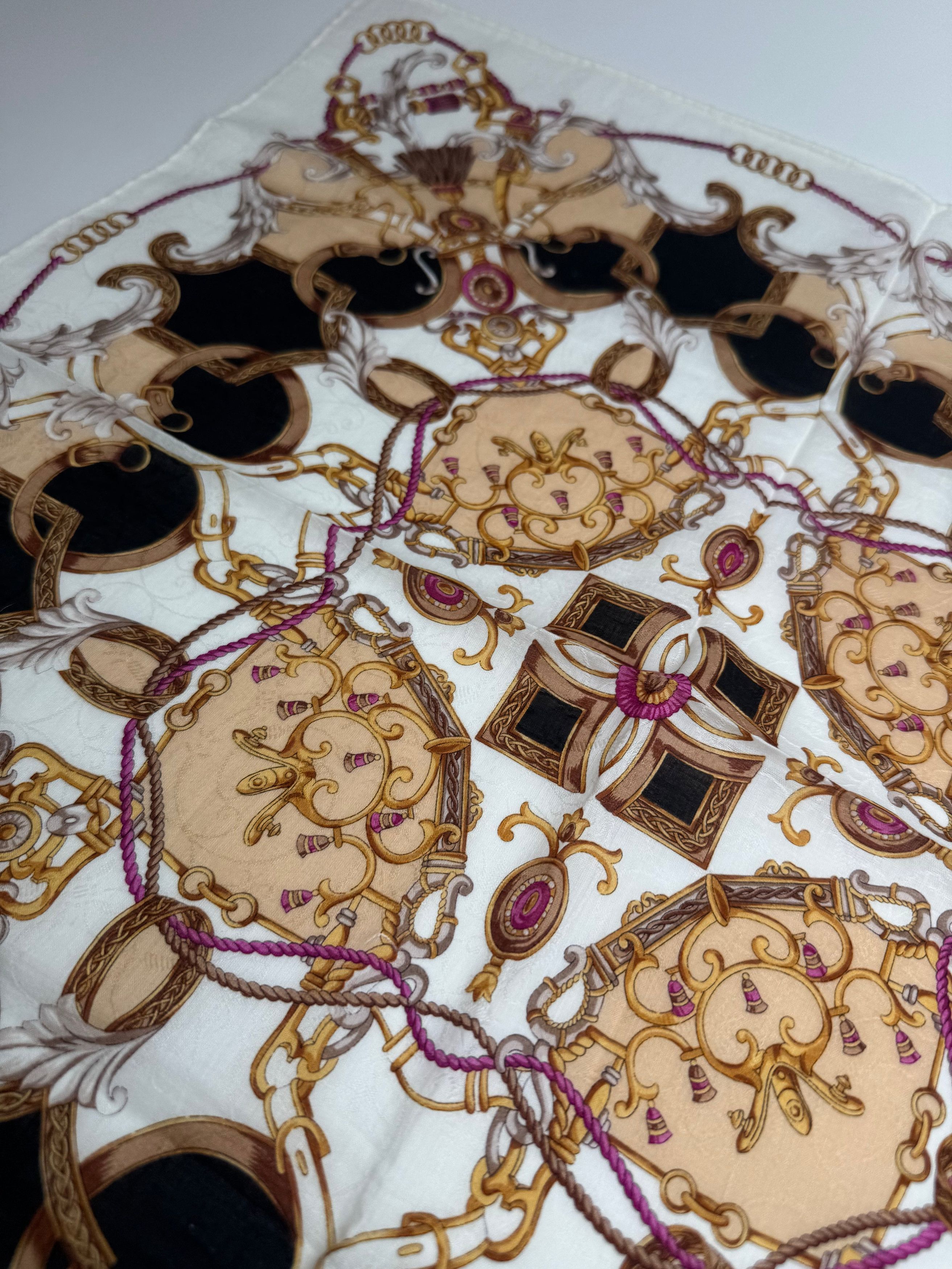 Celine Vintage Silk Scarf White brown Size ONE SIZE - 6 Thumbnail